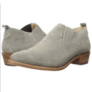 Frye Billy Pointed Toe Wooden Heel Cowboy Shooties in Grey Genuine Suede Size 7